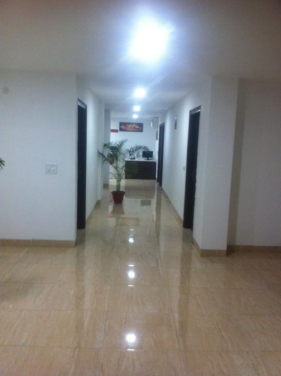 OYO 531 Hotel Cyber Inn Gurgaon Exterior foto