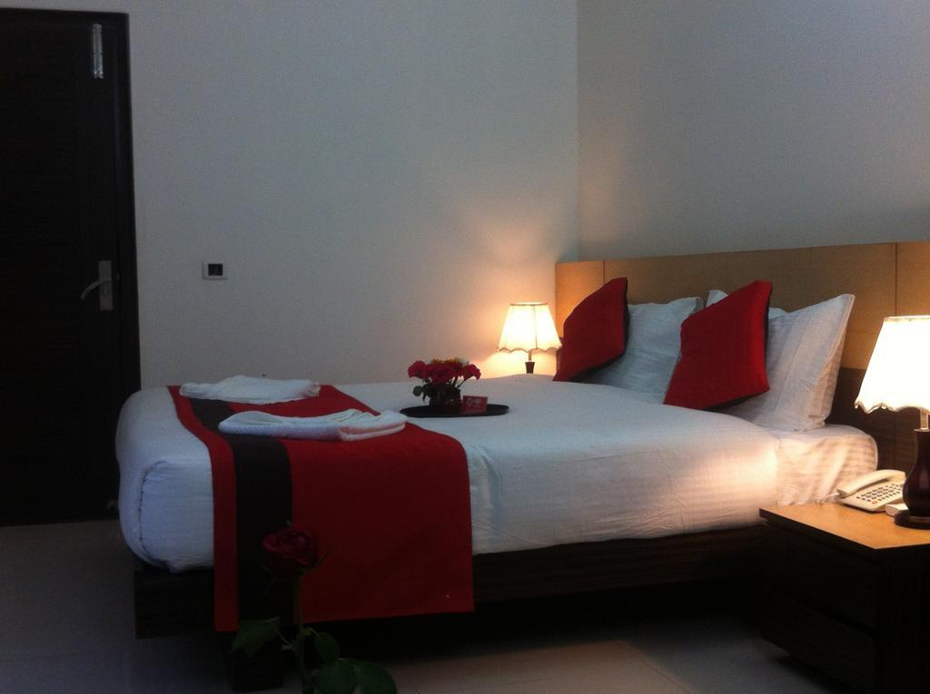 OYO 531 Hotel Cyber Inn Gurgaon Exterior foto